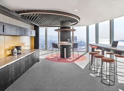 �����ԪƷ���Ļ��İ칫��װ����ƿռ�����������ġ���Schneider Electric